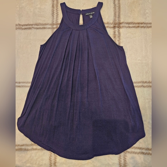 Cable & Gauge Tops - Women's Sleeveless Navy Top